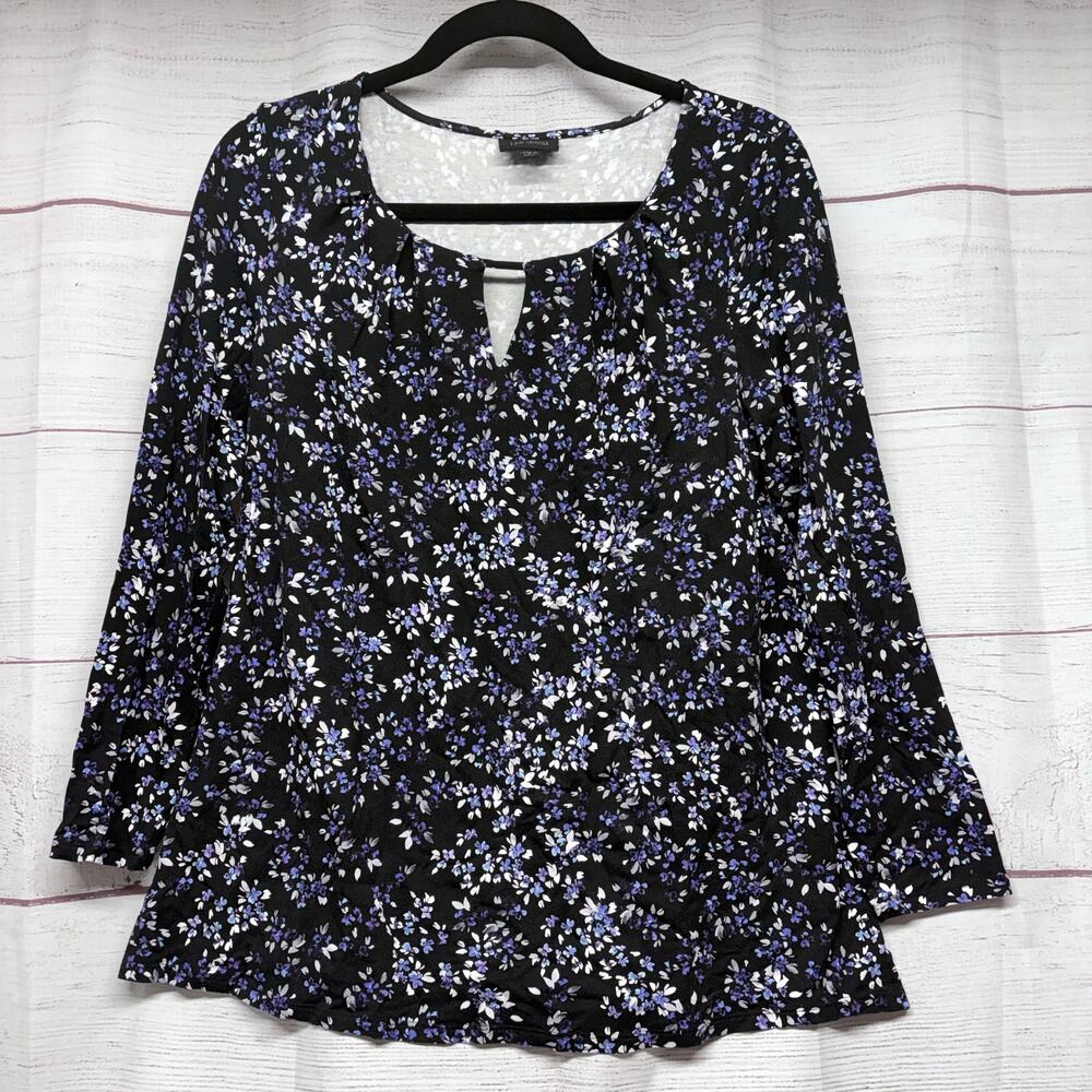 J. Jill Wearever Floral V-Neck Pleated Tunic Top Small Petite Black Purple